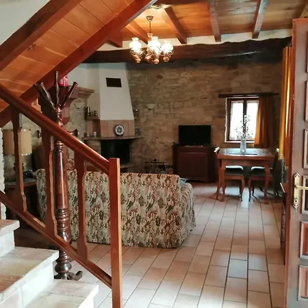 Il Maniero Di Besozzola